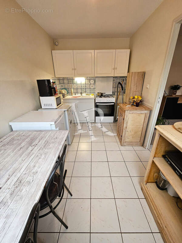 Appartement à AIGUILHE