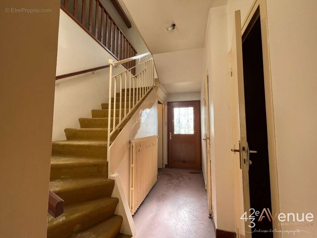 Maison 163 m² à Craintilleux  - photo 9
