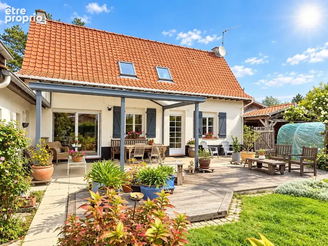 Maison à GROFFLIERS
