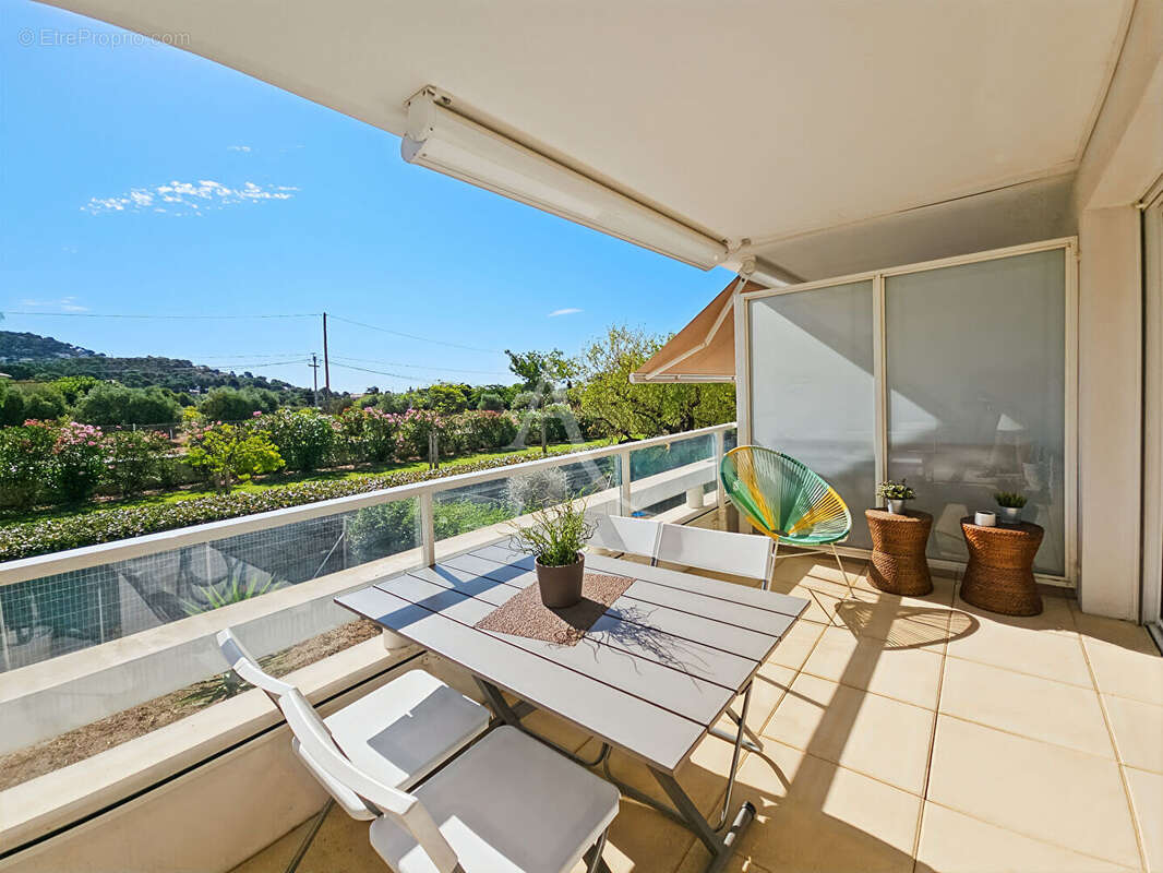 Appartement à CARQUEIRANNE