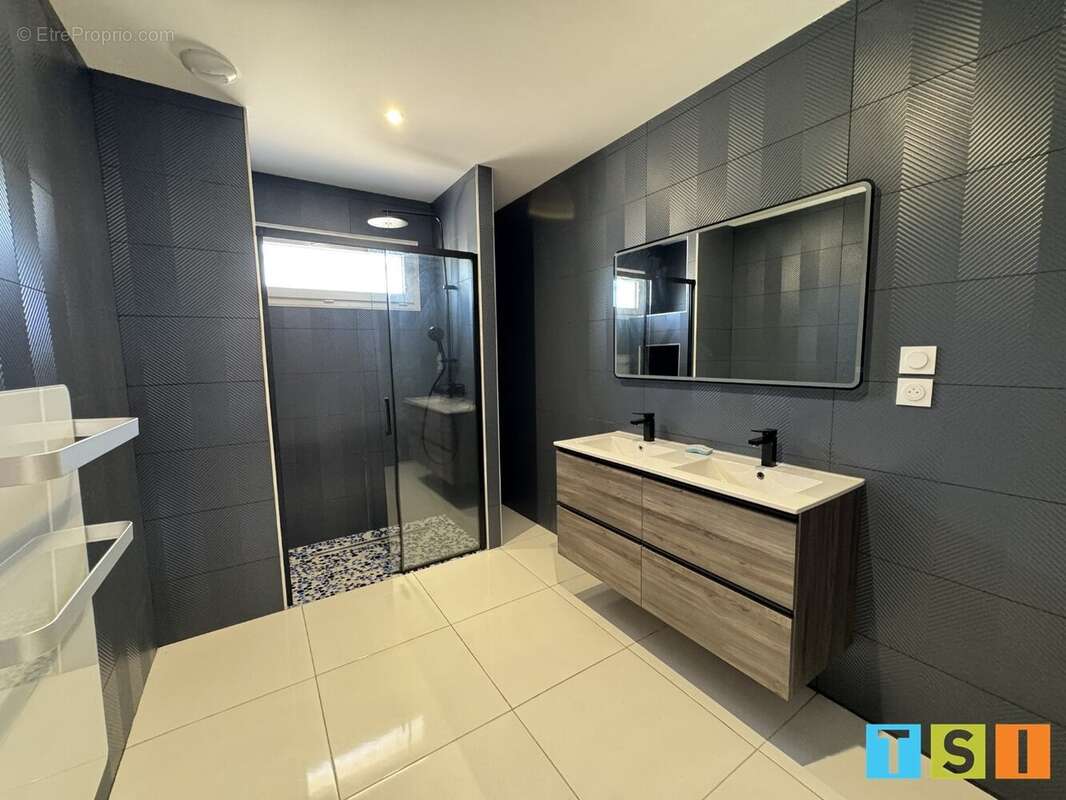 Sur les Serres Saint - Gaudinoises 130 m² de confort, sur 2060m² de terrain clos . - photo 5