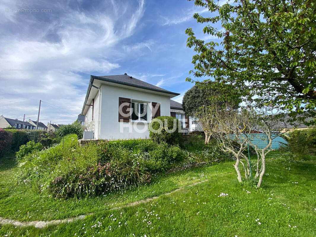Maison à DOL-DE-BRETAGNE