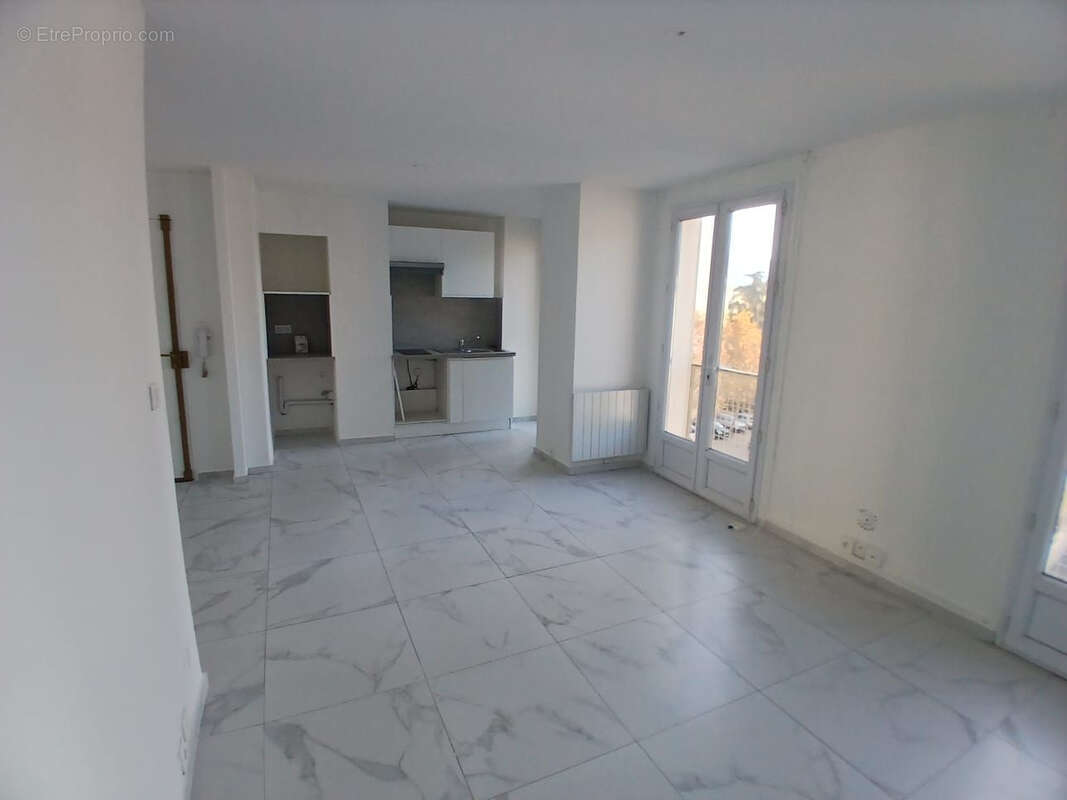 Appartement à MARSEILLE-9E