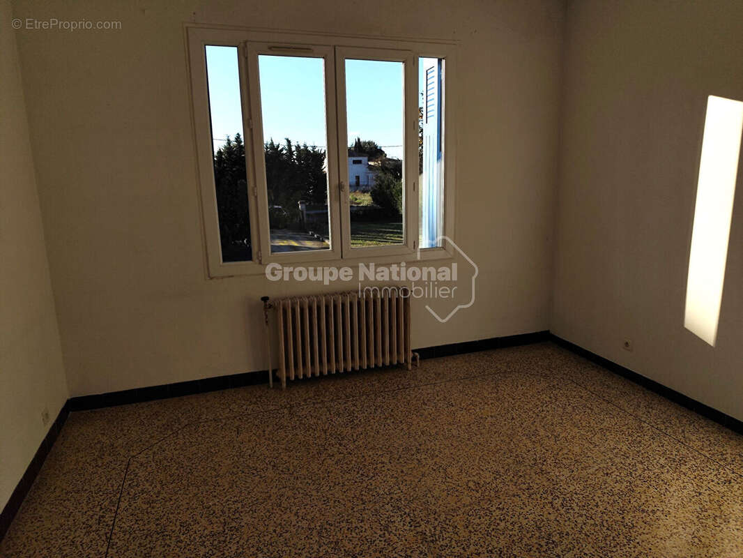 Maison à JONQUIERES