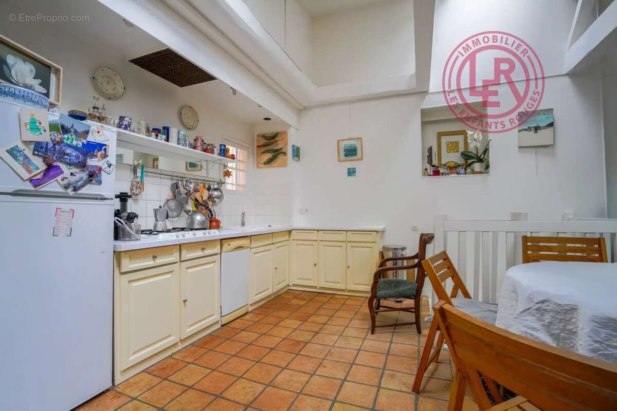 Appartement à PARIS-19E