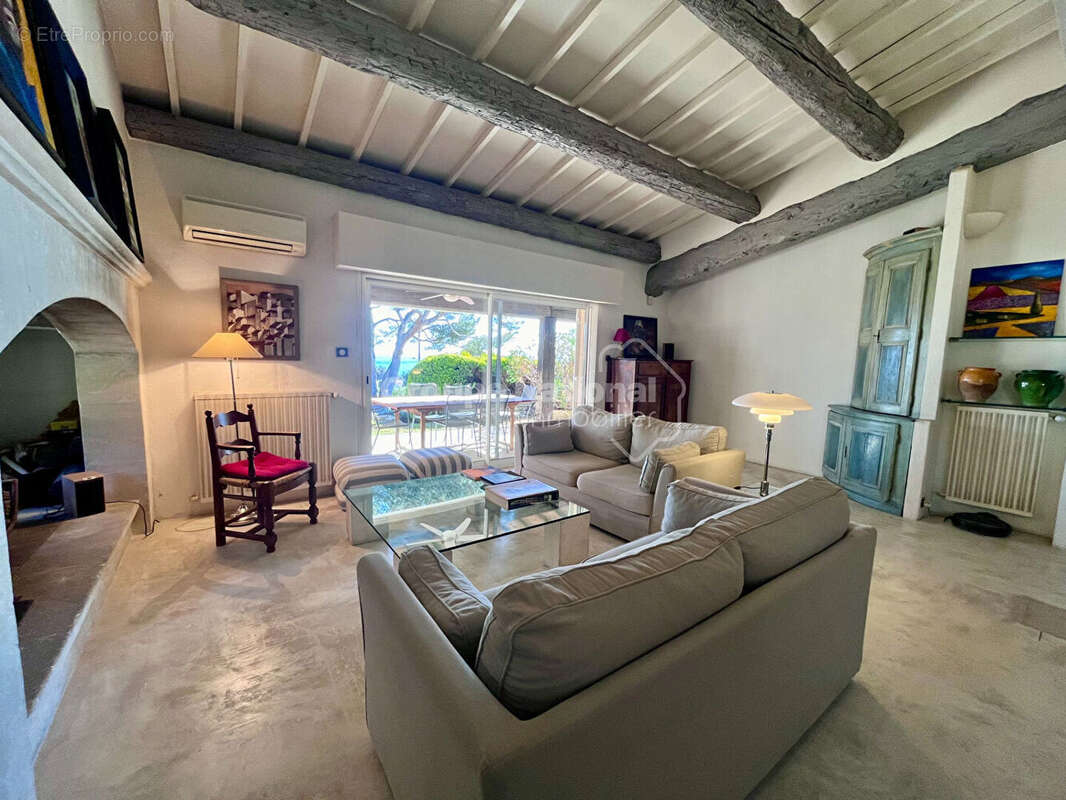 Maison à CARRY-LE-ROUET