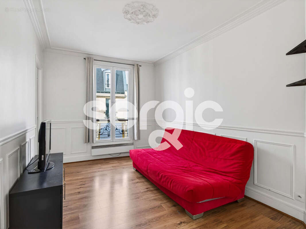 Appartement à PARIS-14E