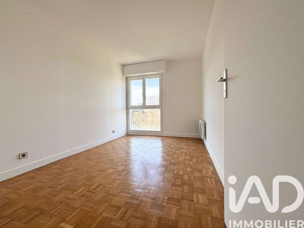 Photo 7 - Appartement à LA GARENNE-COLOMBES