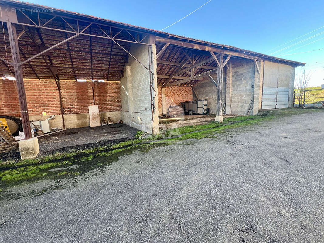 Maison à VILLEMBITS