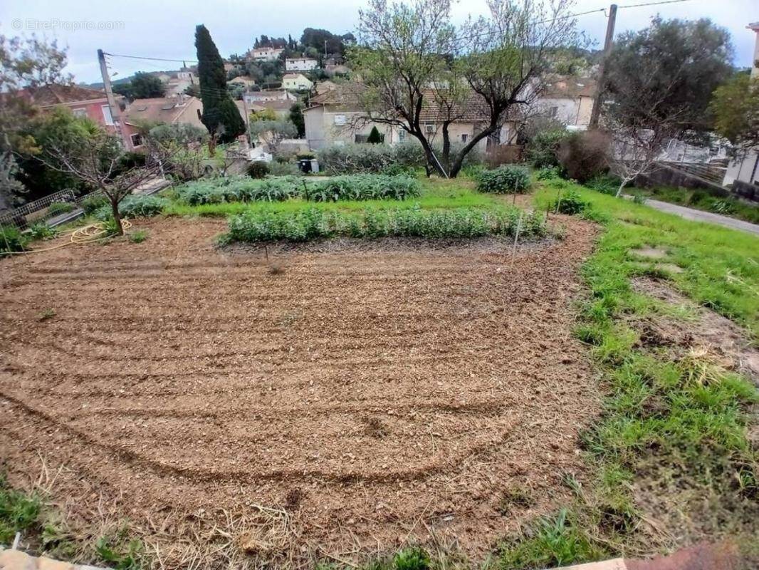 Terrain à LA SEYNE-SUR-MER