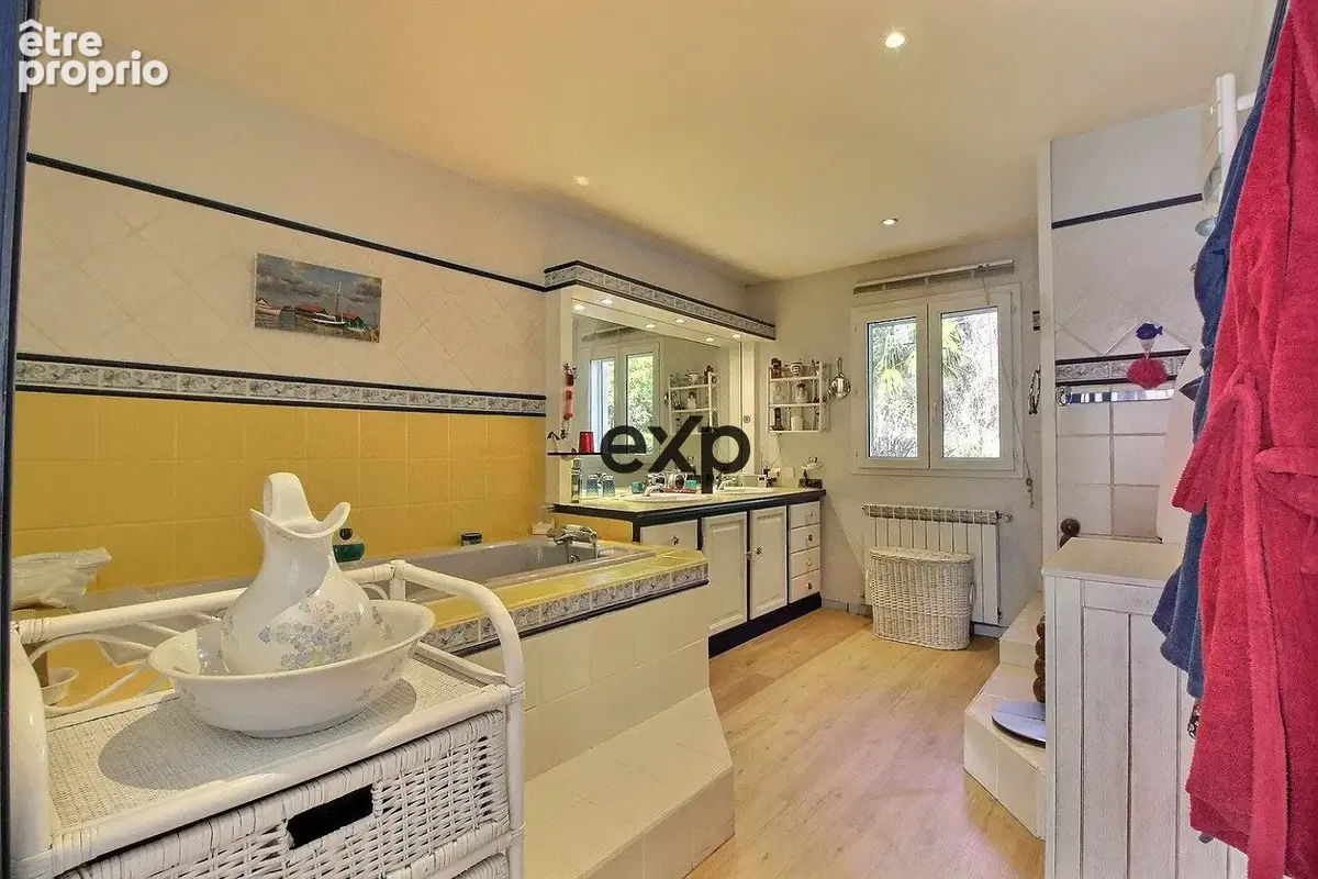 Maison 7 pièces 225 m² à vendre à Pourcieux (83470) - photo 8