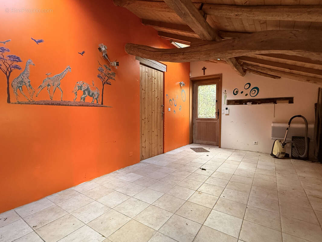 Maison à SAINT-VITE