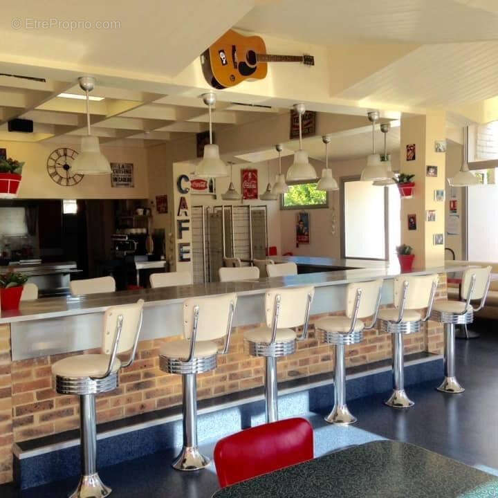 Commerce à VERNEUIL-SUR-AVRE