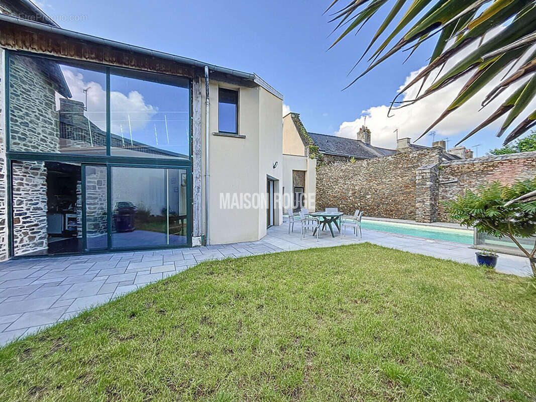 Maison à DOL-DE-BRETAGNE