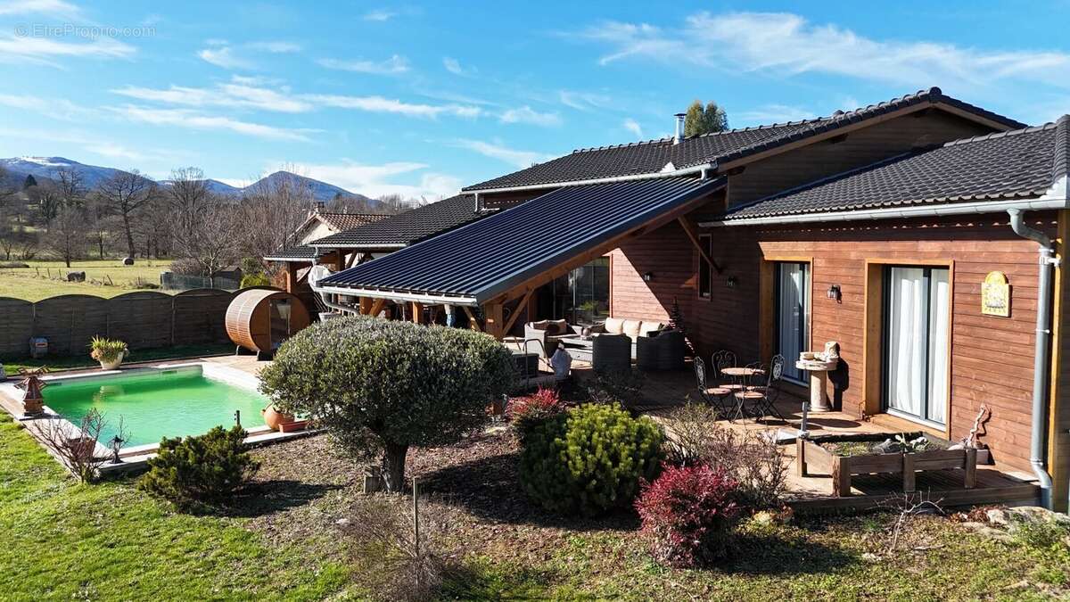 Maison à LORP-SENTARAILLE