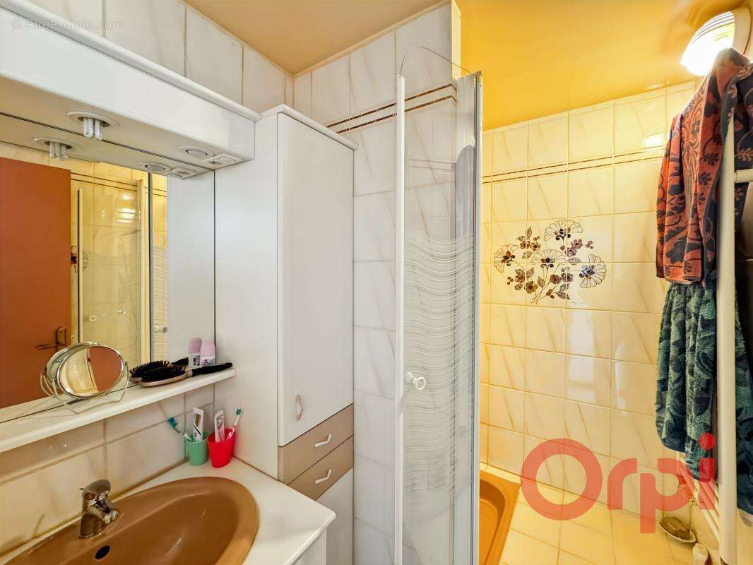 Maison à CHALIVOY-MILON