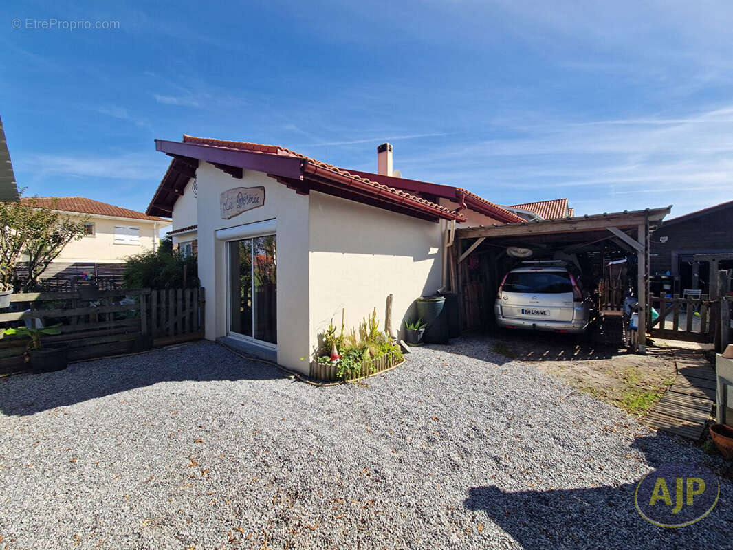 Maison à BISCARROSSE