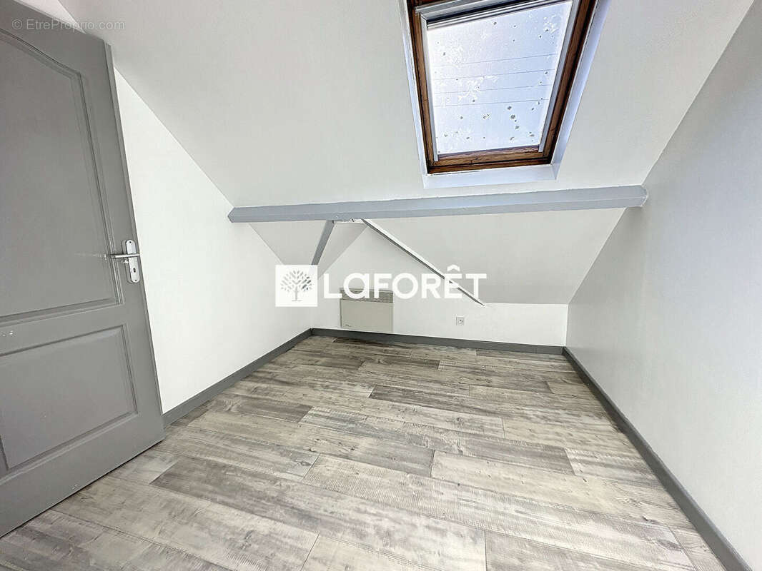 Maison à PETIT-COURONNE