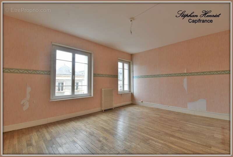 Appartement à VOUZIERS