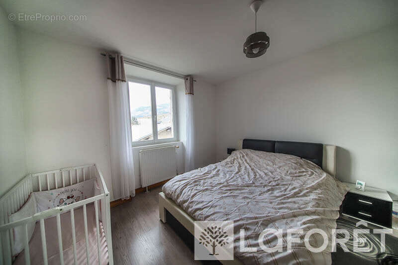 Appartement à CHORGES