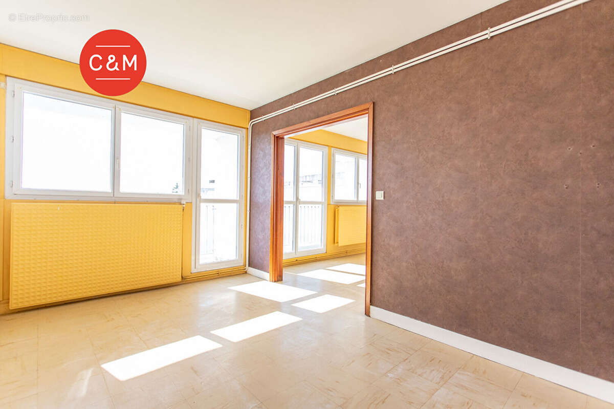 Appartement à REZE