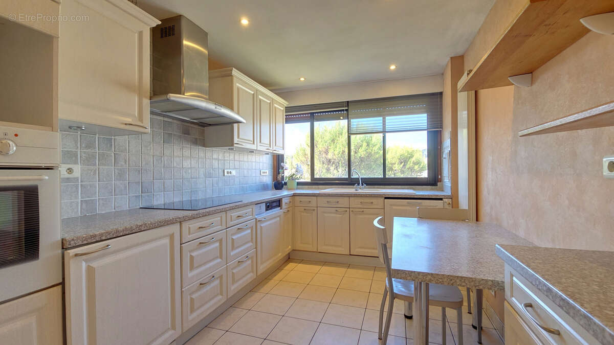 Appartement à LE CANNET