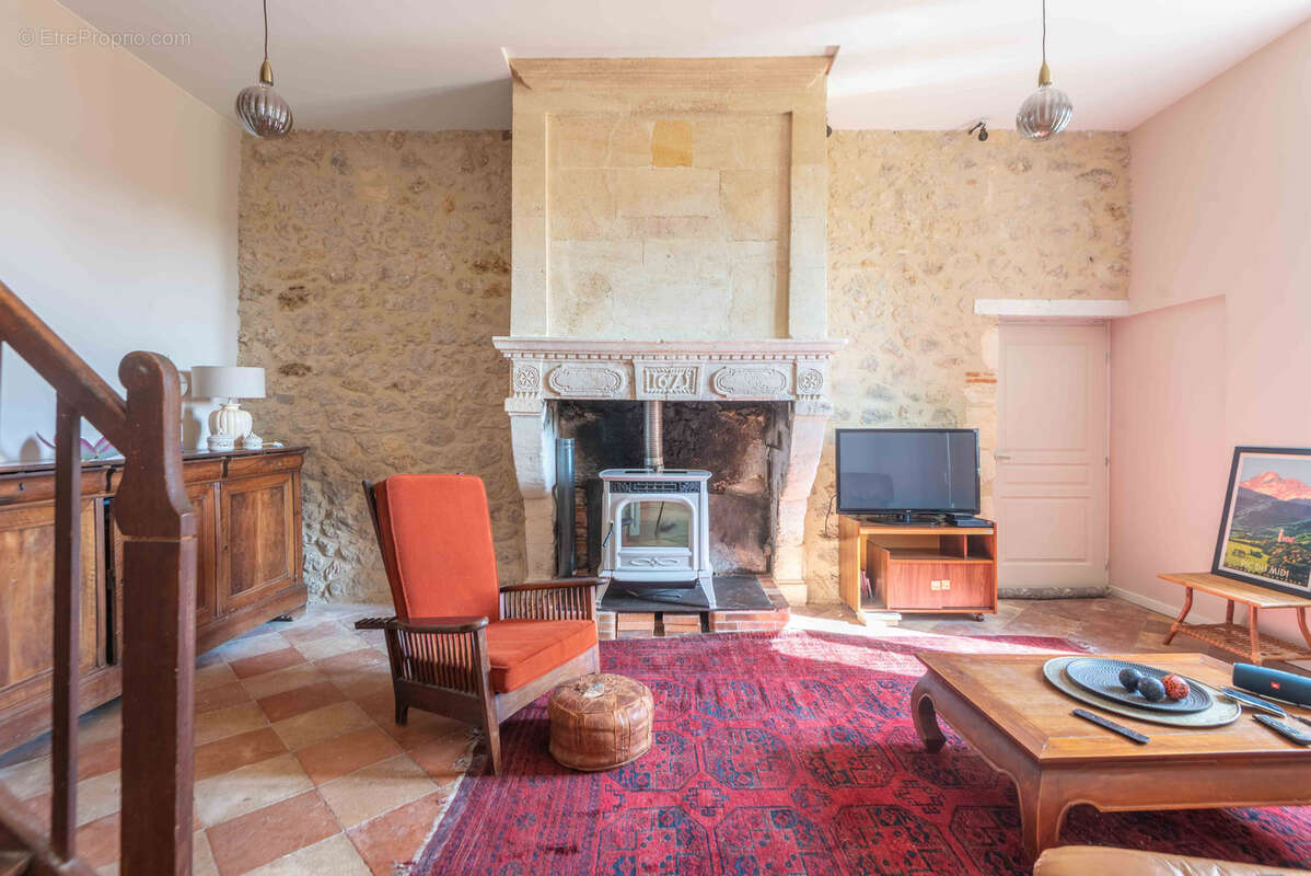 Maison à CAMBLANES-ET-MEYNAC