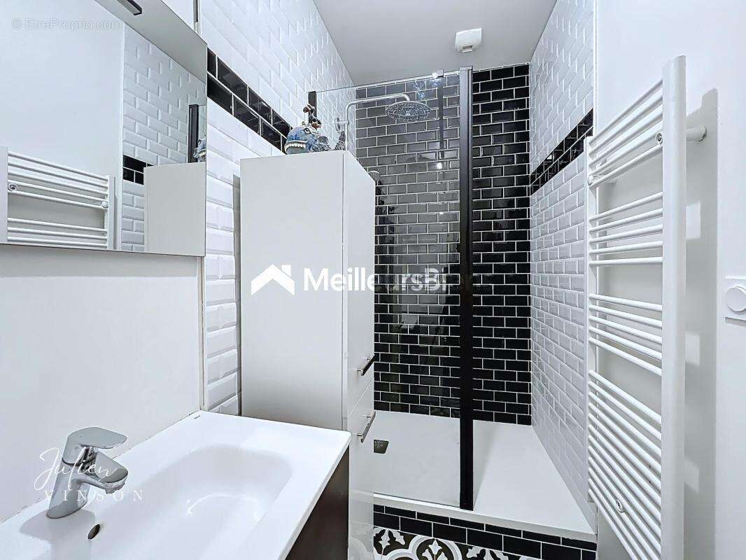 Appartement de charme avec 3 chambres en coeur de ville à Lannion - photo 5