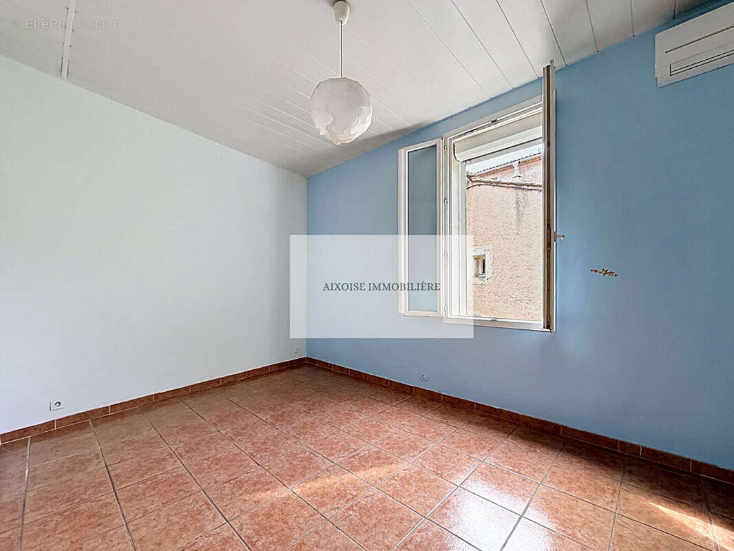 Appartement 65 m² à Gardanne  - photo 3