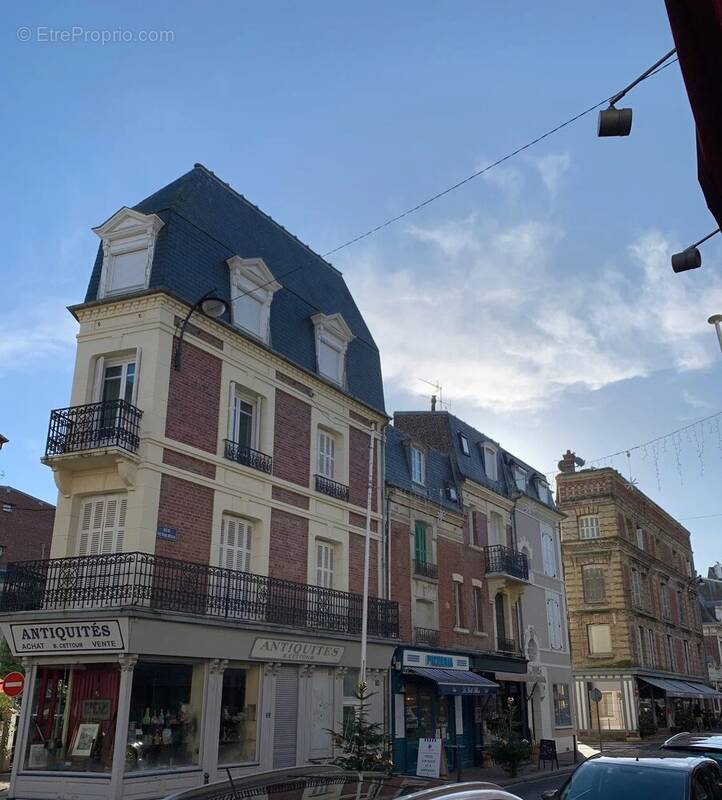 Appartement à TROUVILLE-SUR-MER