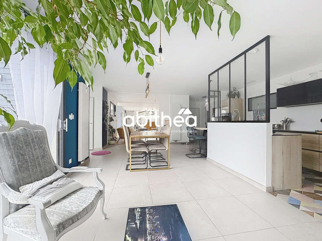 Maison à ANZIN-SAINT-AUBIN