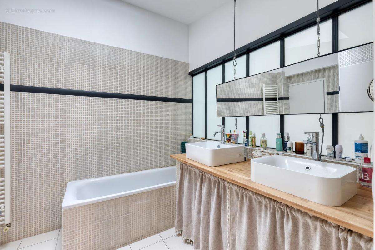 Appartement à COLOMBES