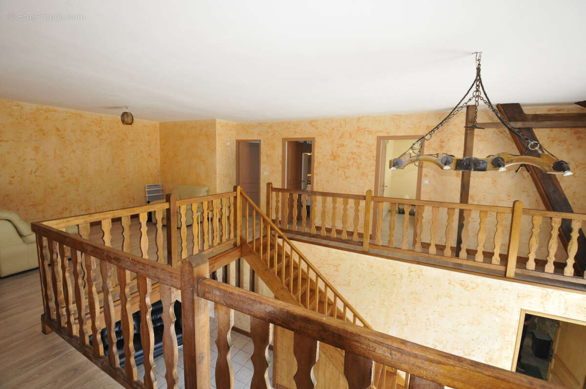 Maison à SAINT-HILAIRE-BONNEVAL