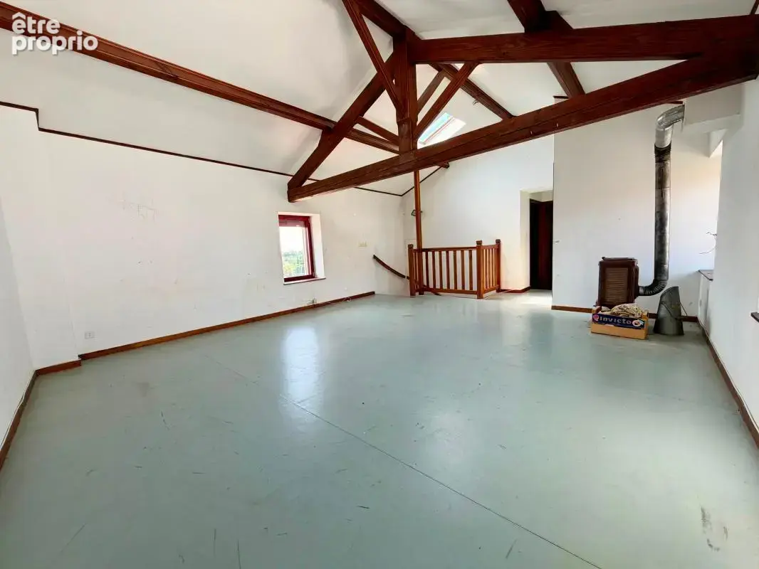 Maison de village - 7 pièces - 4 chambres - garages - terrasse - piscine - photo 4