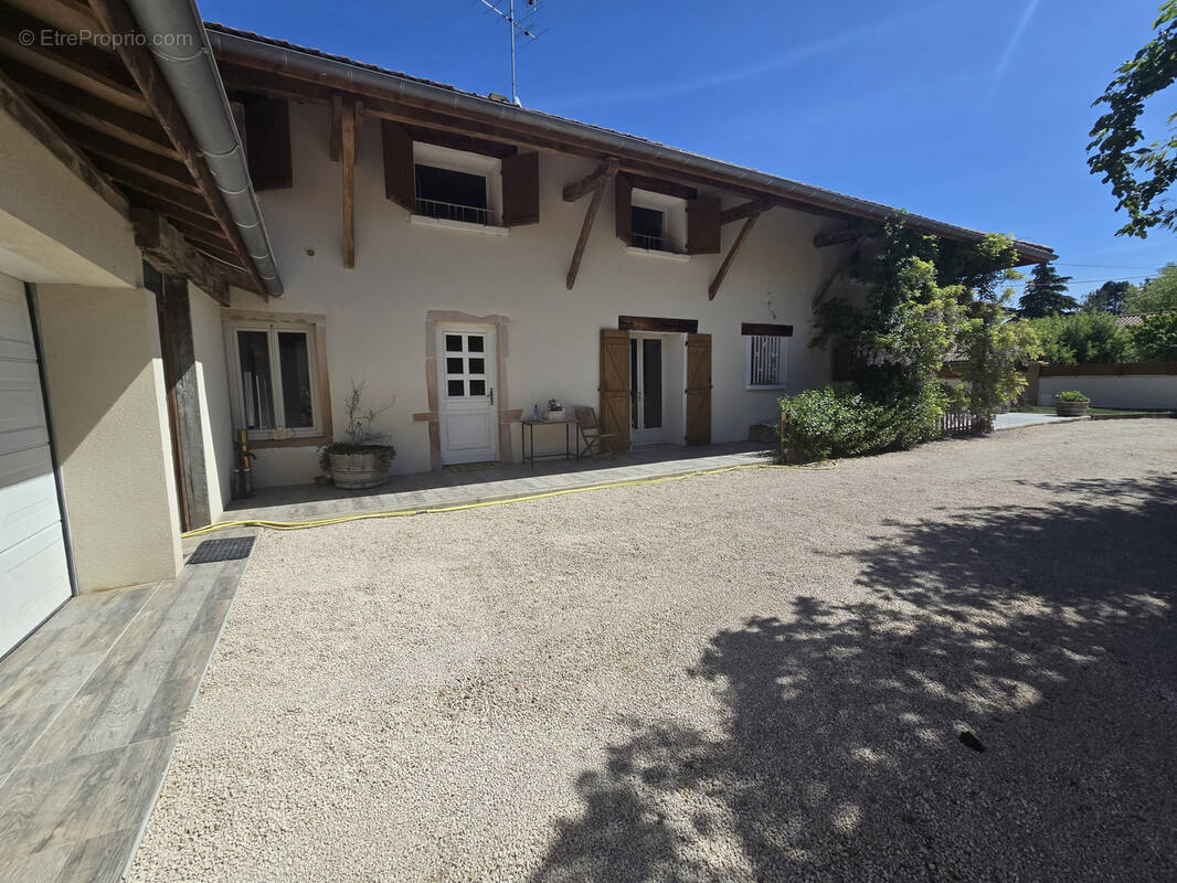 Maison à GRIEGES