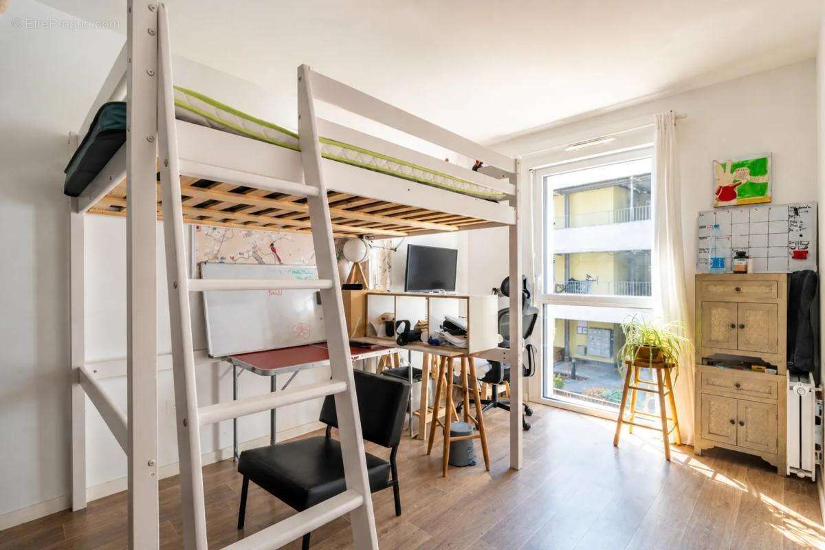 Appartement de 3 pièces de 66 m² à Saint-Denis - photo 7
