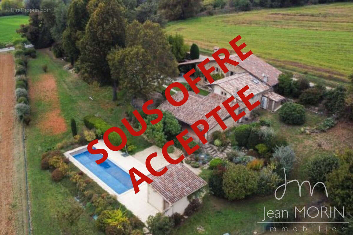 Maison à SAINT-BARDOUX