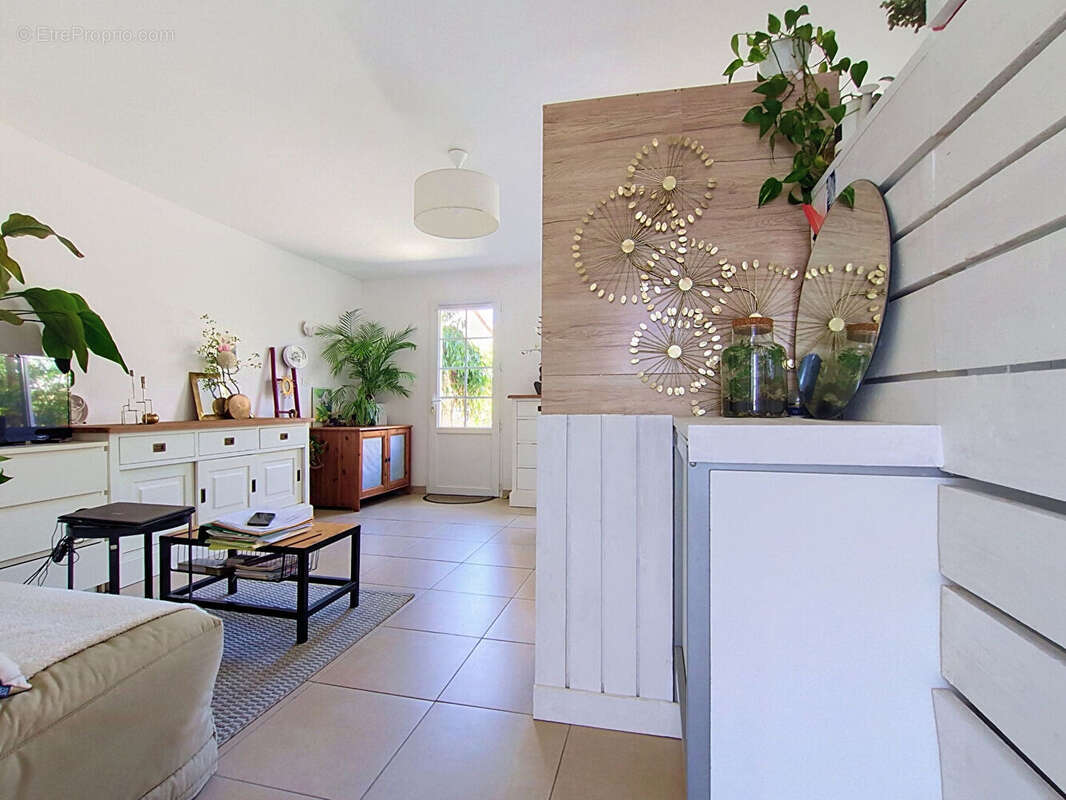 LA ROCHELLE Charmante maison / appartement 2 chambres, jardin - photo 8