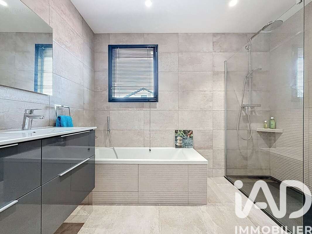 Photo 9 - Maison à CHAZAY-D'AZERGUES