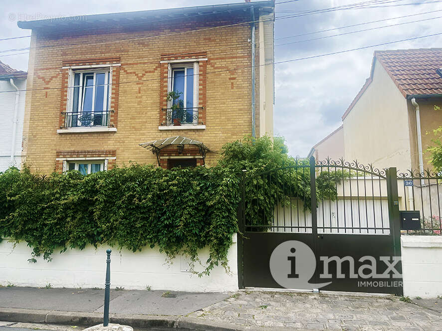 Maison à ASNIERES-SUR-SEINE