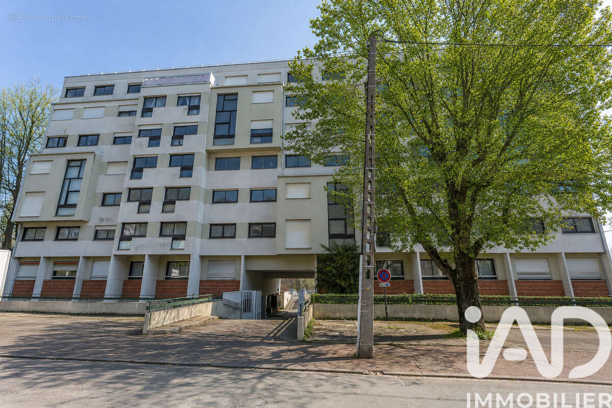 Photo 9 - Appartement à JUVISY-SUR-ORGE