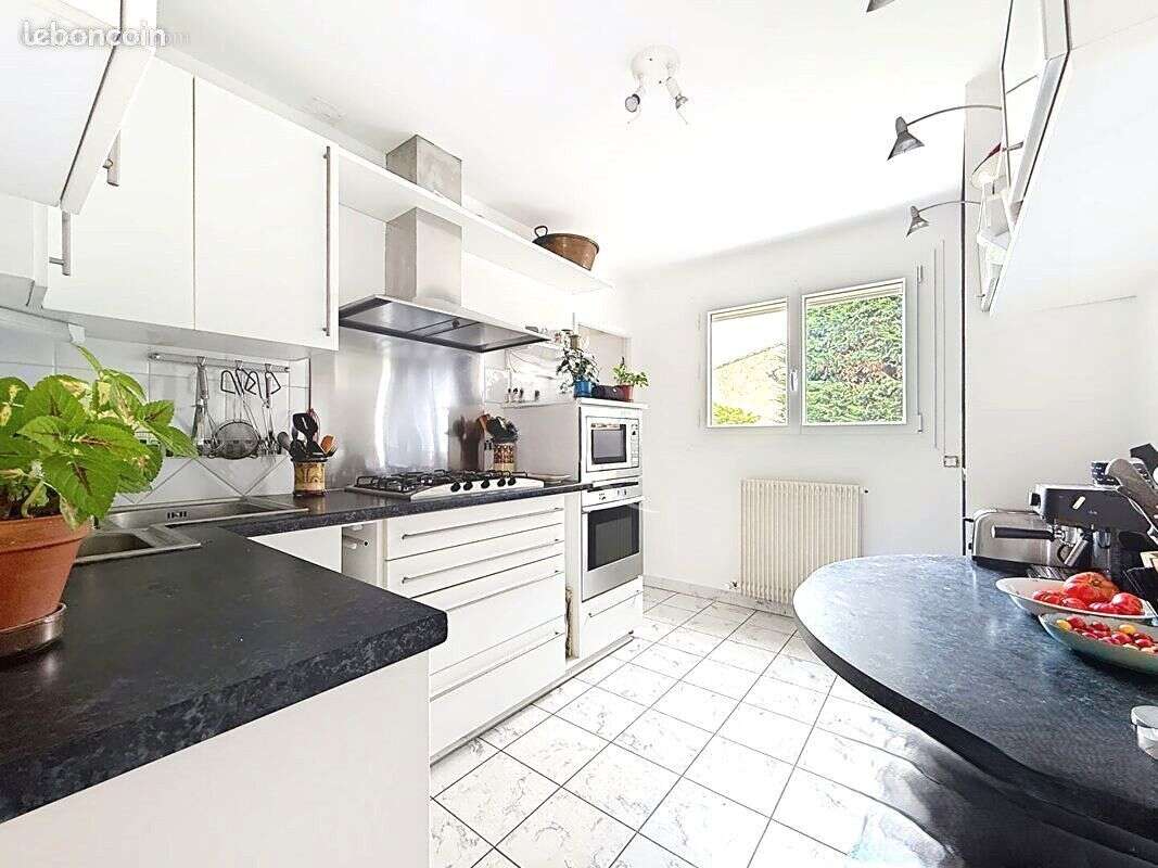 Maison à CASTELGINEST