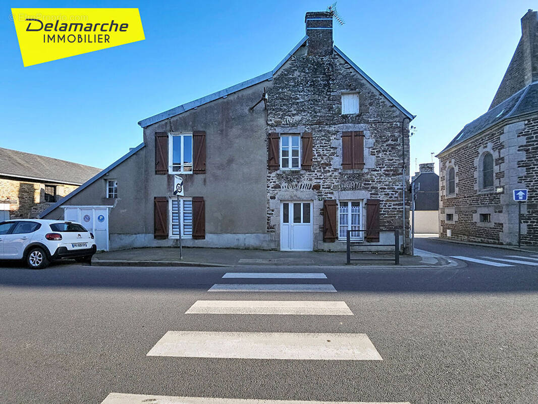 Maison à BREHAL