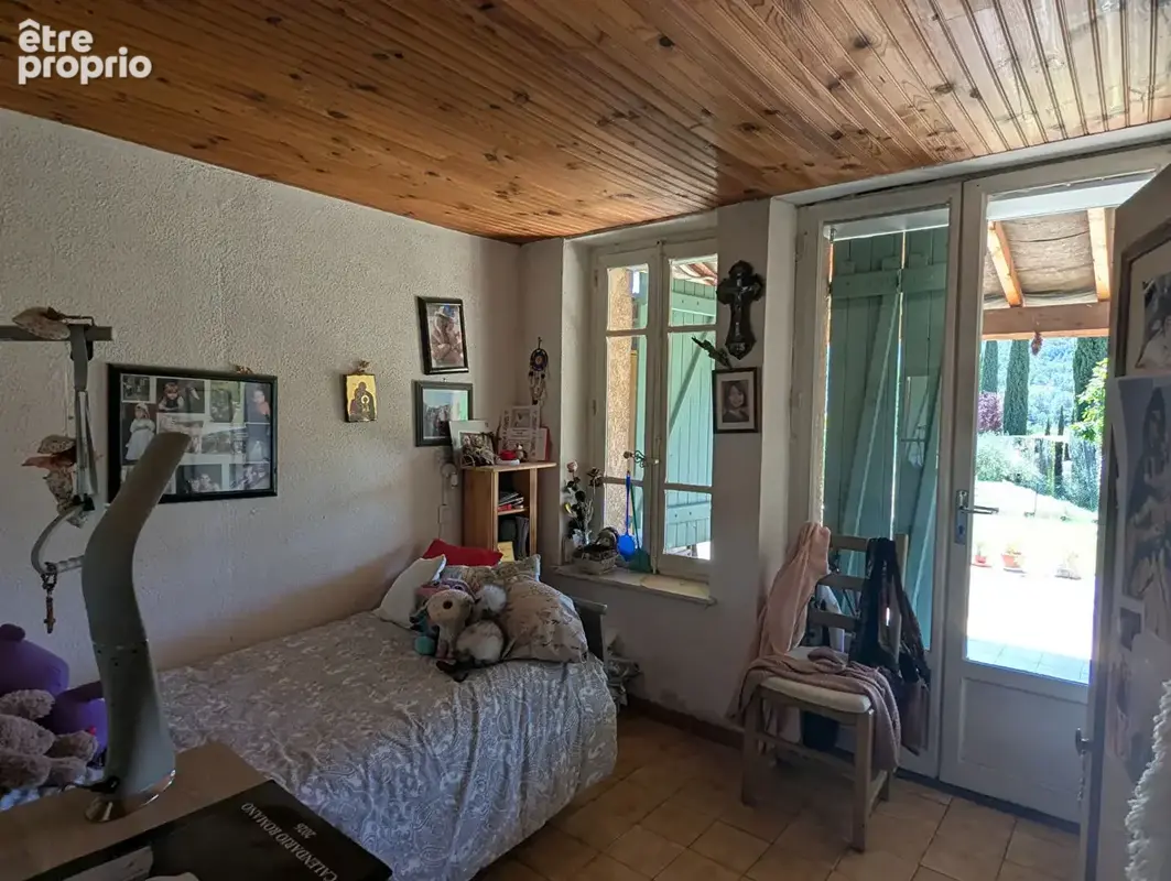 SALERNES, maison de plain-pied avec dépendance, piscine, 4 garages sur 2.945 m² de terrain - photo 15