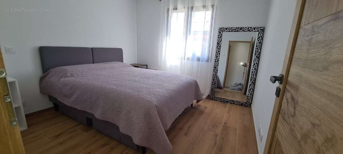 Maison à SAINT-QUENTIN-LA-POTERIE