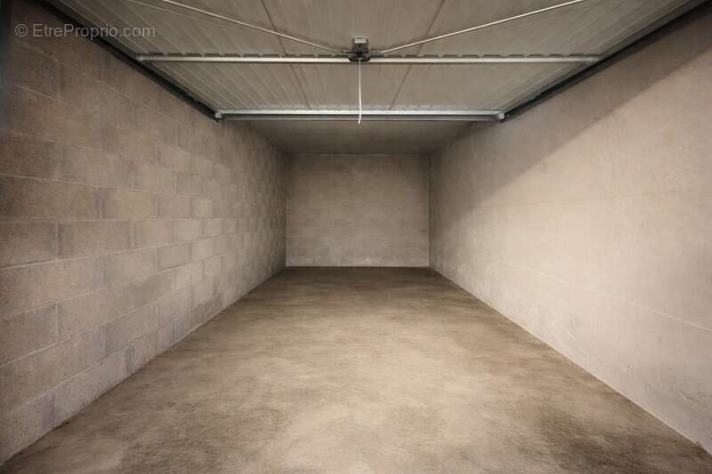 Parking à MARSEILLE-13E