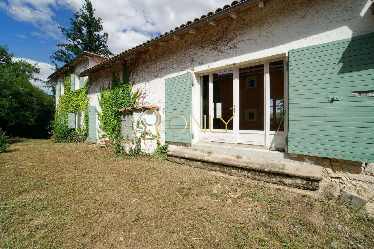 Maison à CHAZAY-D'AZERGUES
