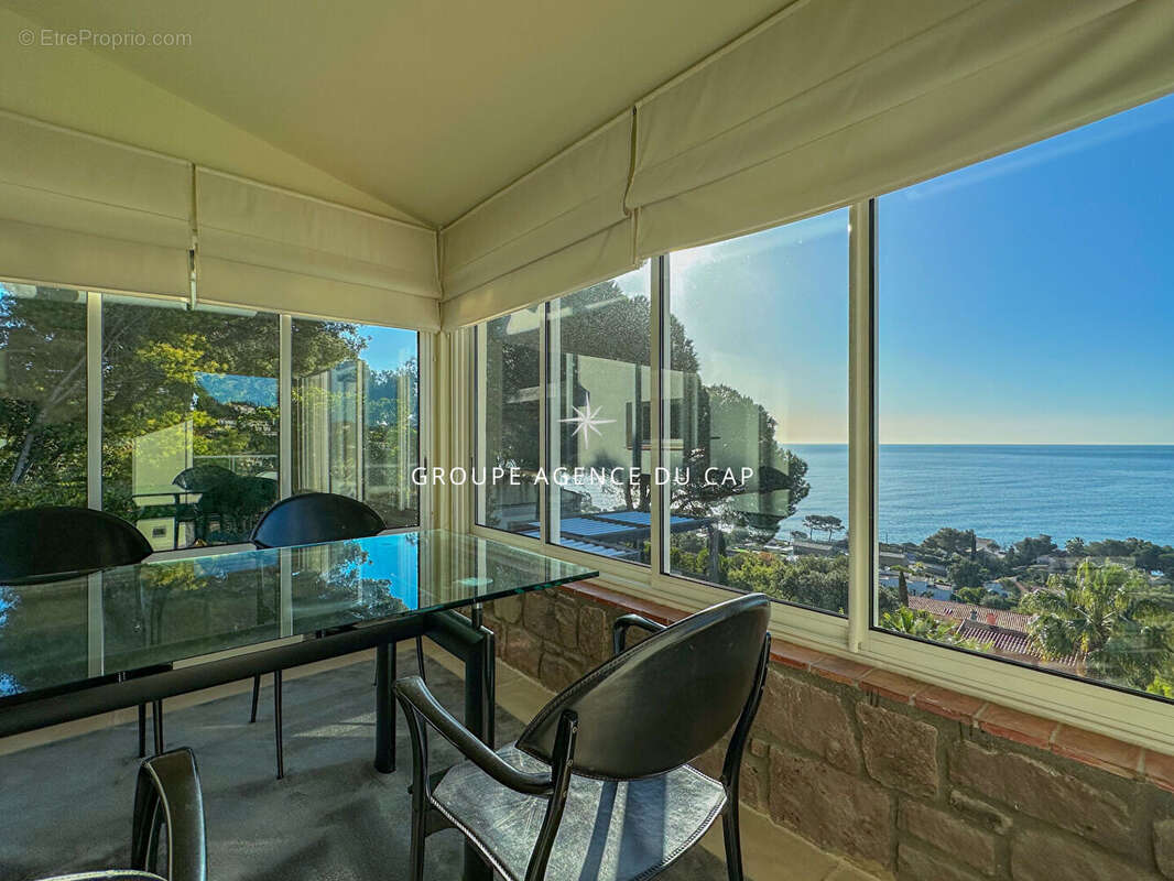 Maison à LES ISSAMBRES