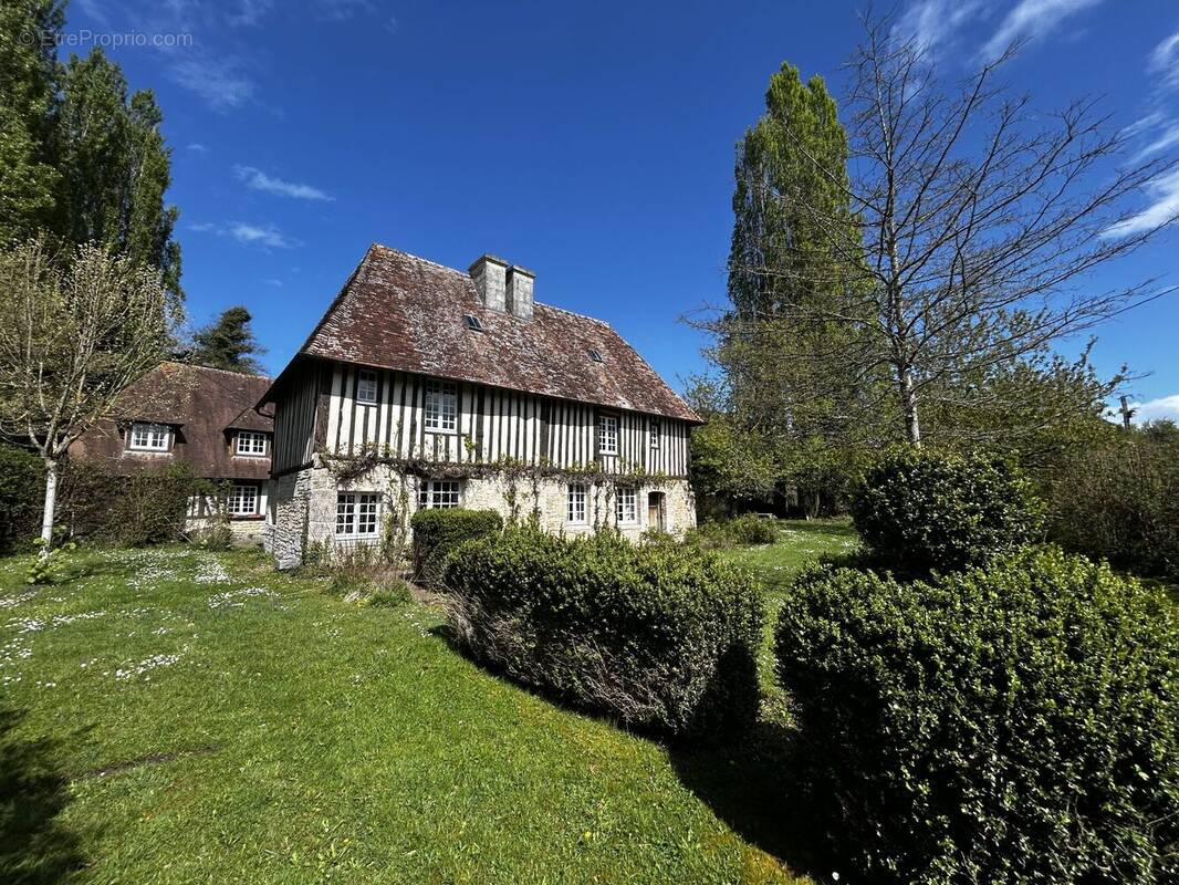Maison à PONT-L'EVEQUE