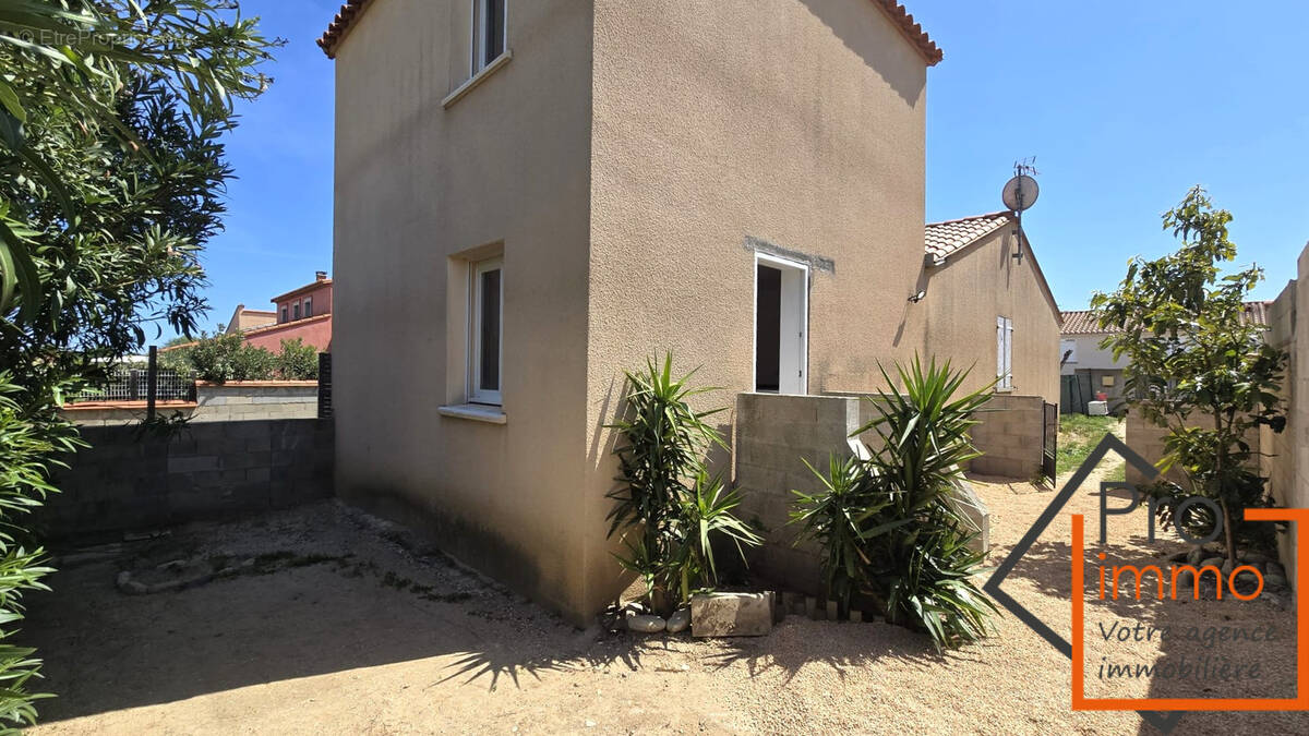 Maison à MONTESCOT